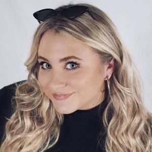 Meet your Posher, Alyssa